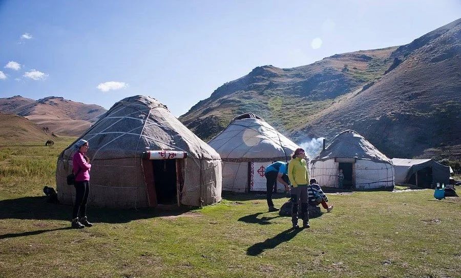Kyzart – Song-Kol Lake Horseback Tour — photo 5