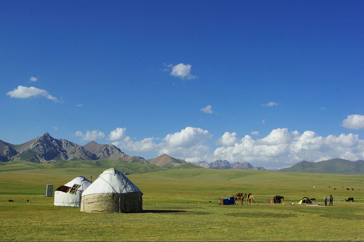 Kyzart – Song-Kol Lake Horseback Tour — photo 4