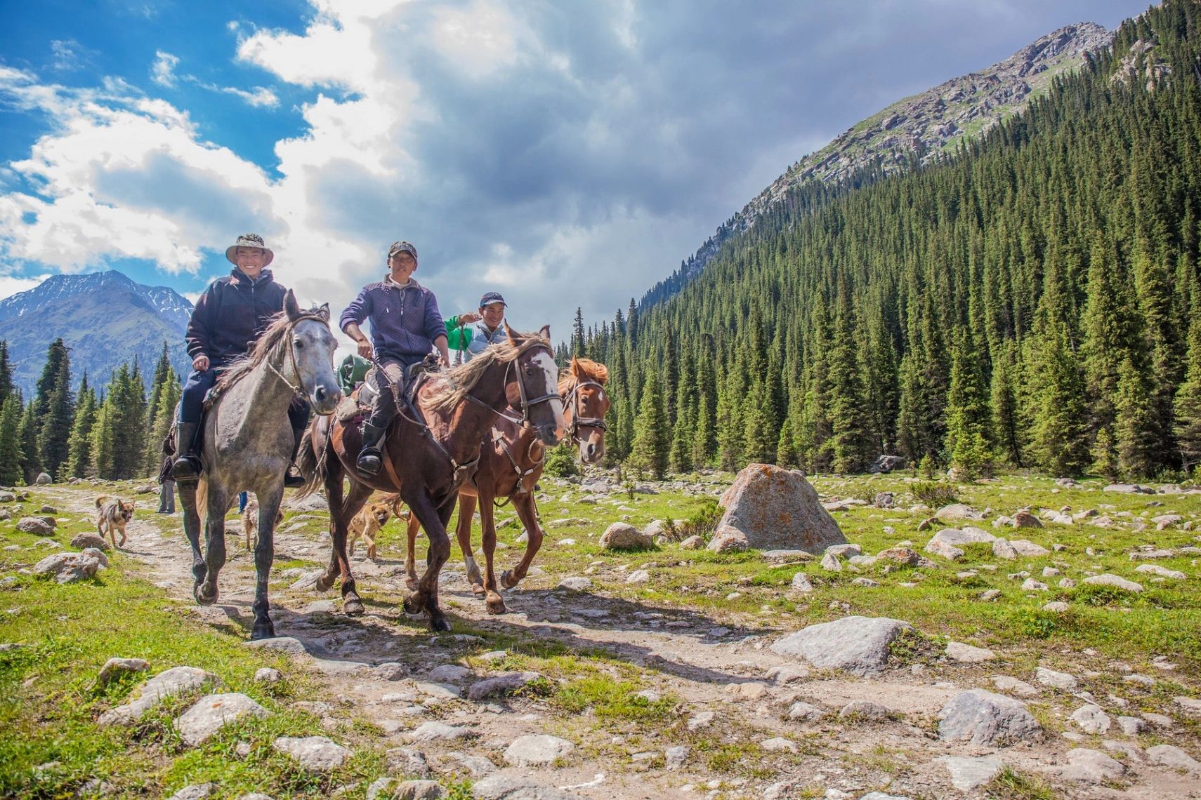 Horseback Riding Tours in Son-Kul and Bokonbayevo: Two Different Experiences of Kyrgyzstan