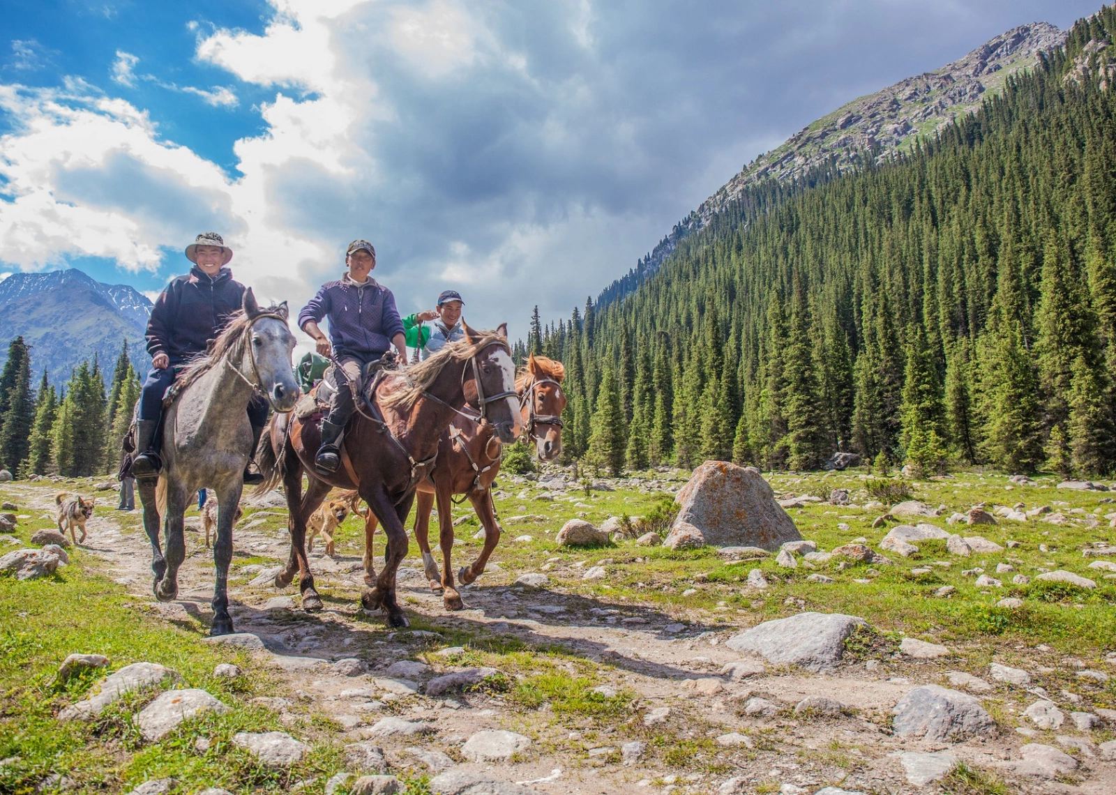 Horseback Riding Tours in Son-Kul and Bokonbayevo: Two Different Experiences of Kyrgyzstan